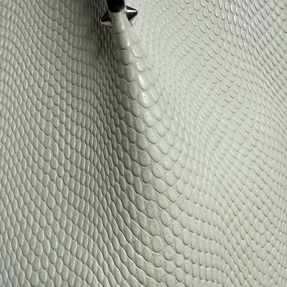 Christian Louboutin Snakeskin Large Cabarock Tote - Picture 10 of 16